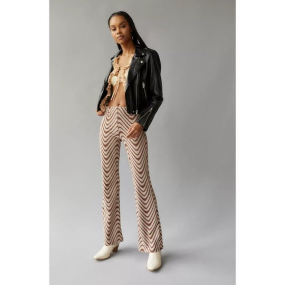 Urban Outfitters UO Bryn Pull-On Flare Soft Pants in Brown - Picture 2 of 16